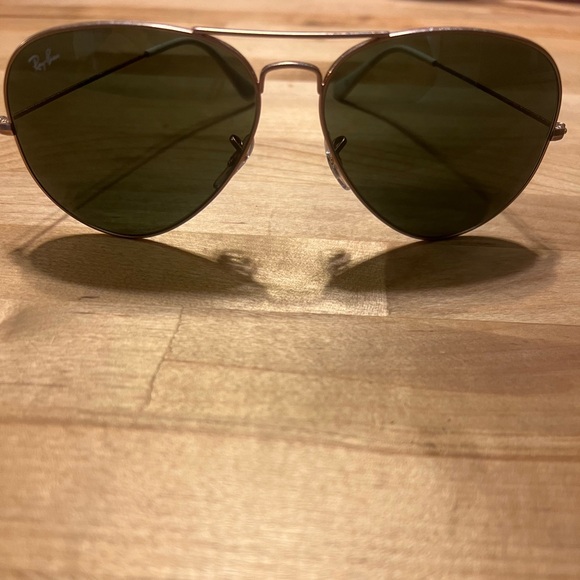 Ray-Ban RB3025 Aviator Sunglasses copper with white temple tips - Picture 2 of 6